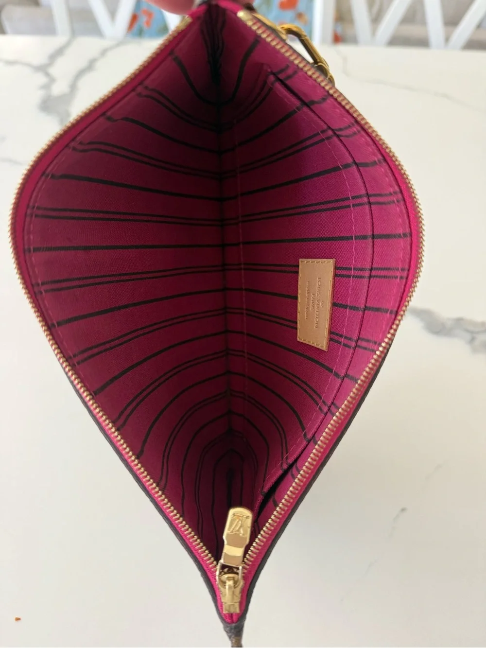 Louis Vuitton louis sleek natural